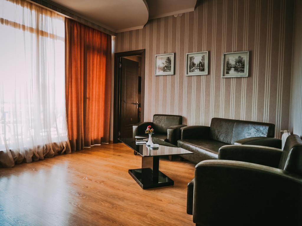Tskaltubo Hotel Prometheus מראה חיצוני תמונה